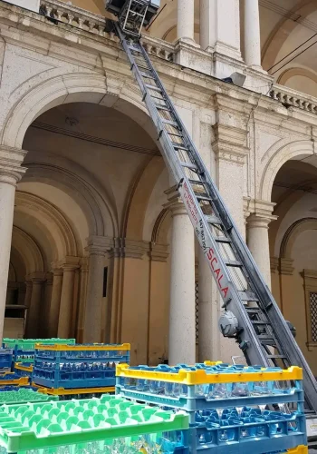 Bomporto Traslochi - Scala aerea